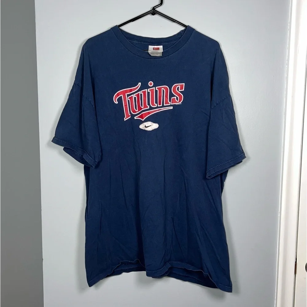 Vintage Nike Minnesota Twins Y2K Baseball T-shirt